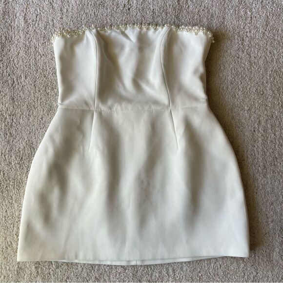 NWT NADINE MERABI Crepe White Mini Dress with Pearly Beads Strapless Minidress - Picture 3 of 10